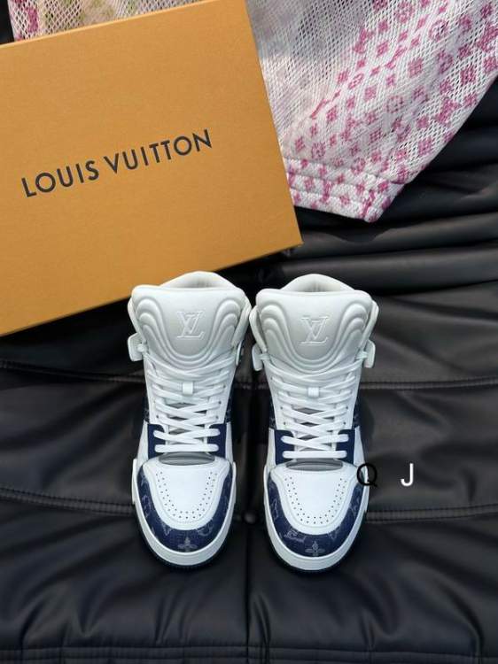Picture of Louis Vuitton Shoes _SKULVsz38-45J100312278